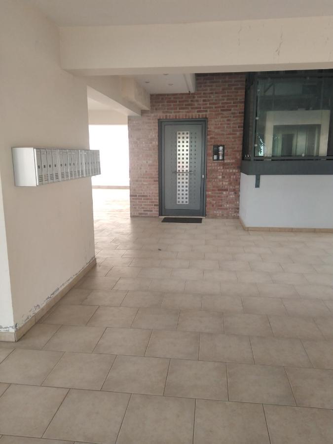 Hommie Apartment Amaliada Exterior foto